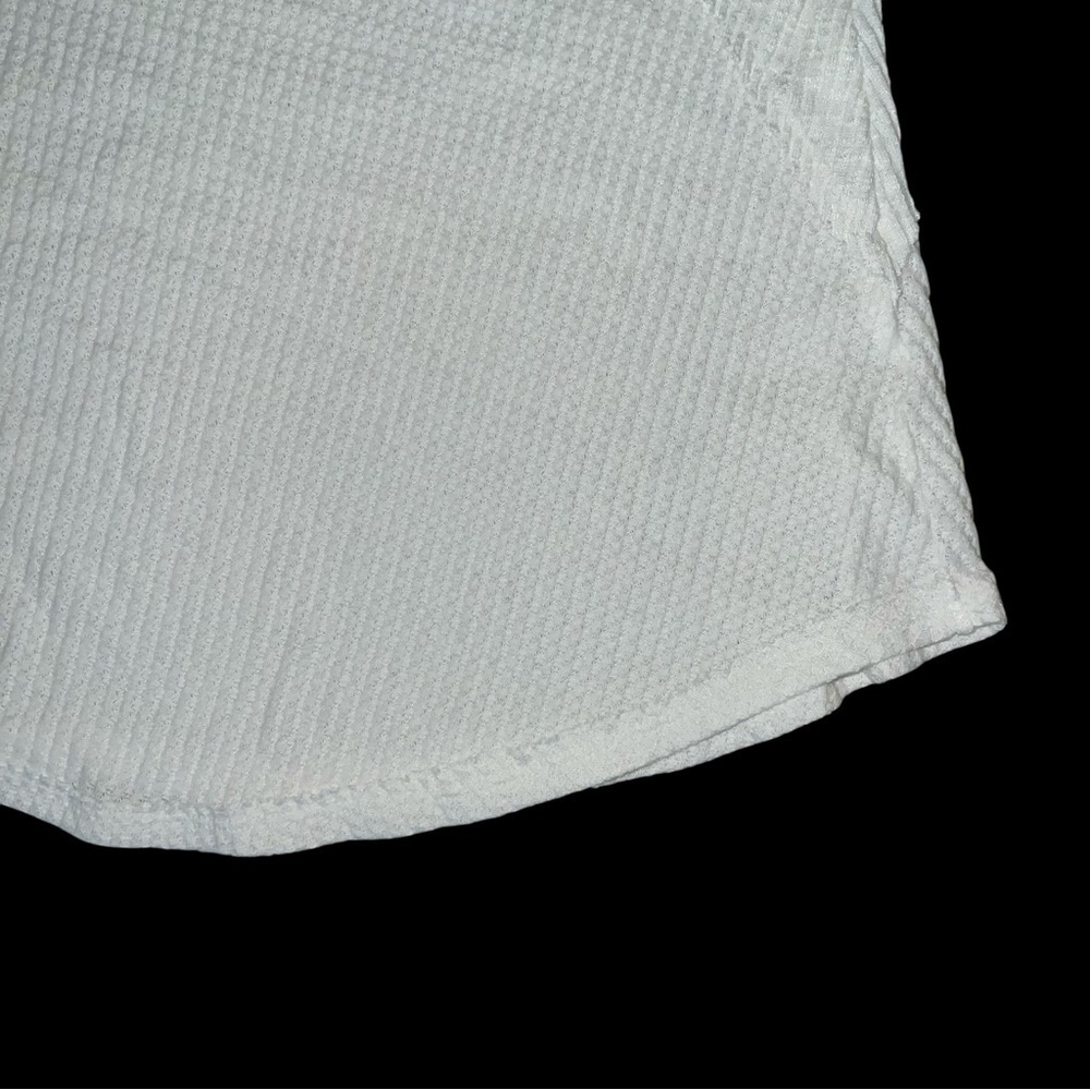 White Women's Top size medium - Picture 4 of 6